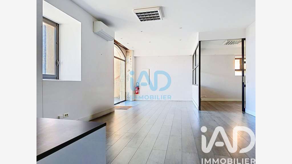 Vente local commercial de 68m² à Montauroux