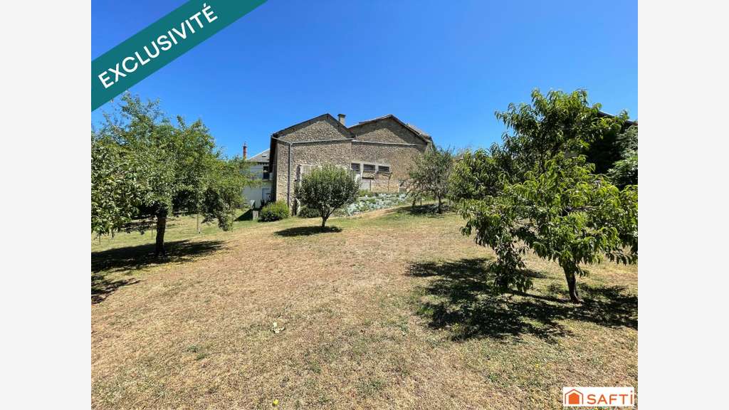 Vente local commercial 250m² au cœur de Montbazens