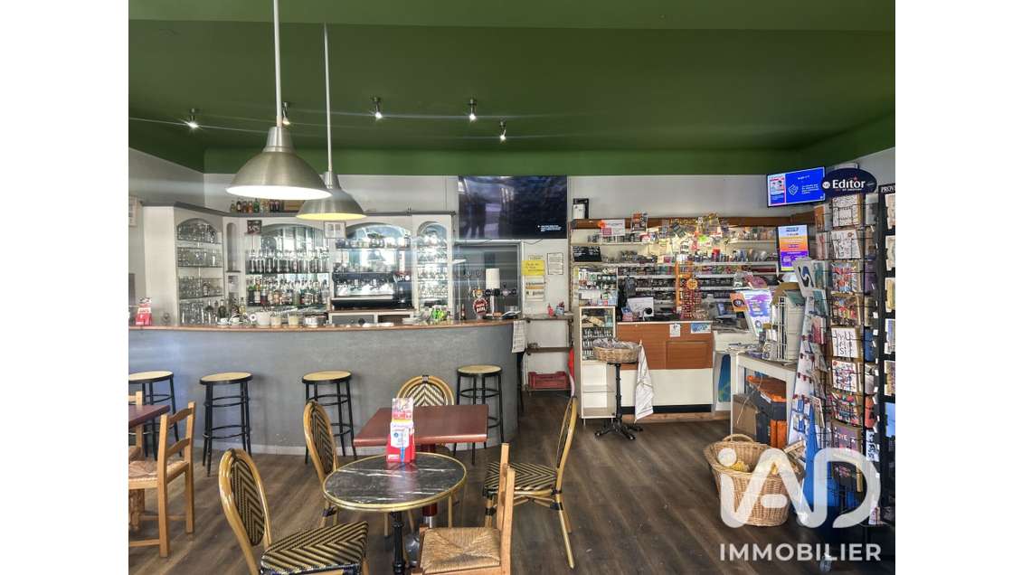 Local commercial à Montbrun-les-Bains