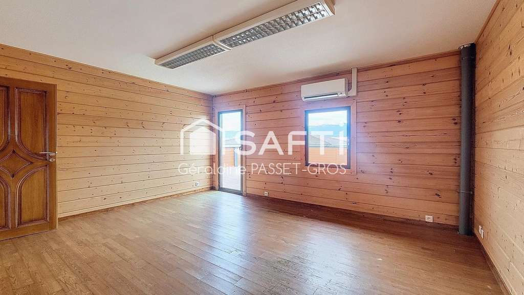 Bureaux spacieux avec 2 terrasses à Montélier