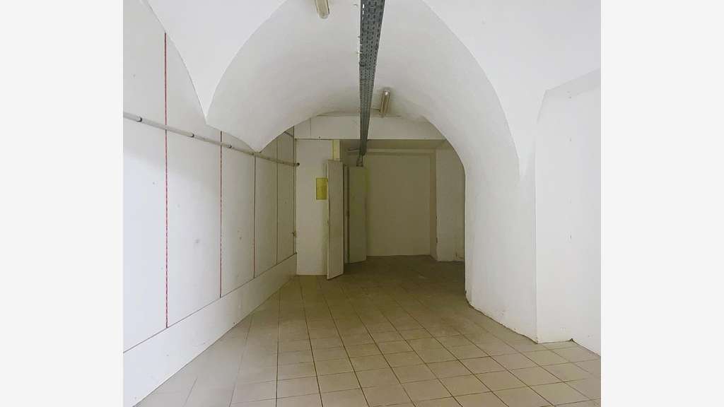 Vente locaux rue piétonne 580m² à Montélimar