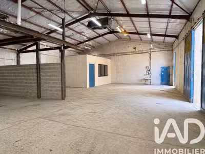 AV local activité 265m² idéal artisan PME Monteux