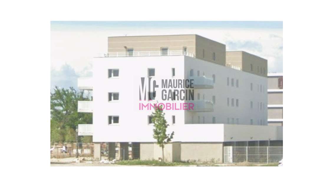 LOCAL COMMERCIAL A AMENAGER