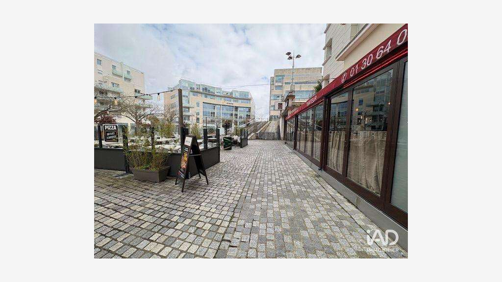 Vente murs local loué à Montigny-le-Bretonneux