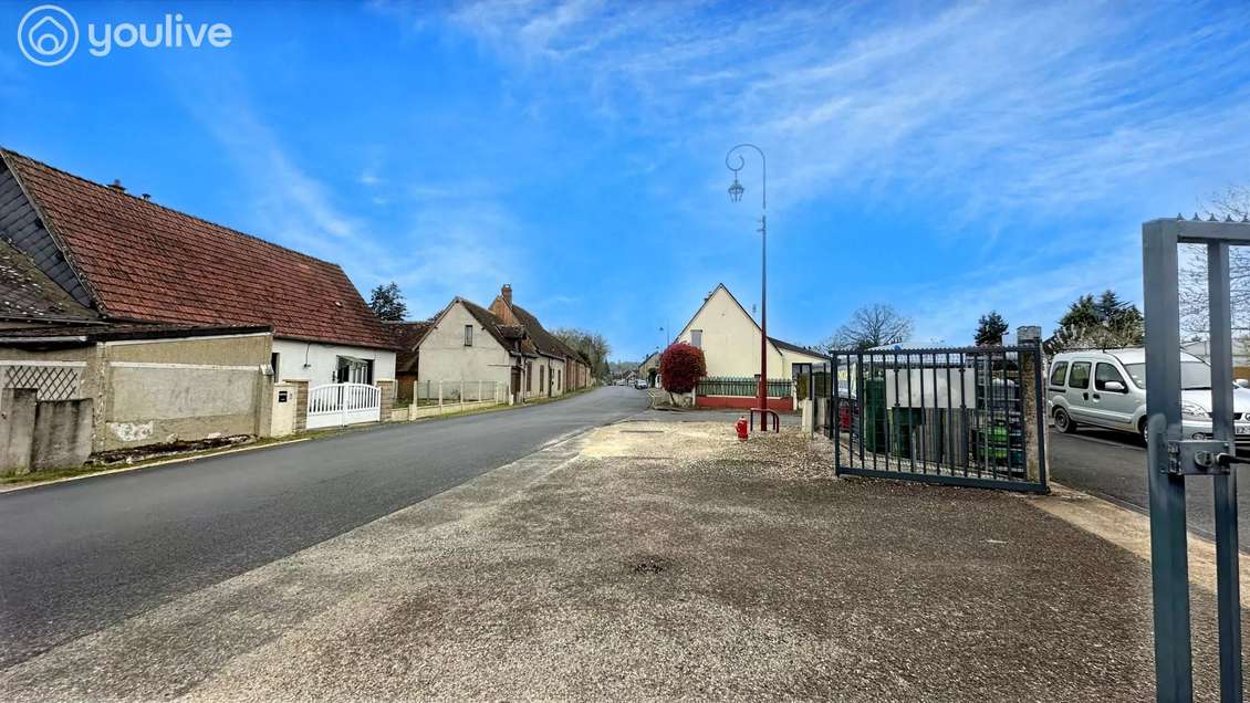 Vente murs garage auto 282m² à Montigny-le-Chartif