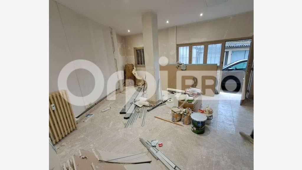 Local commercial de 86m² à vendre à Montluçon