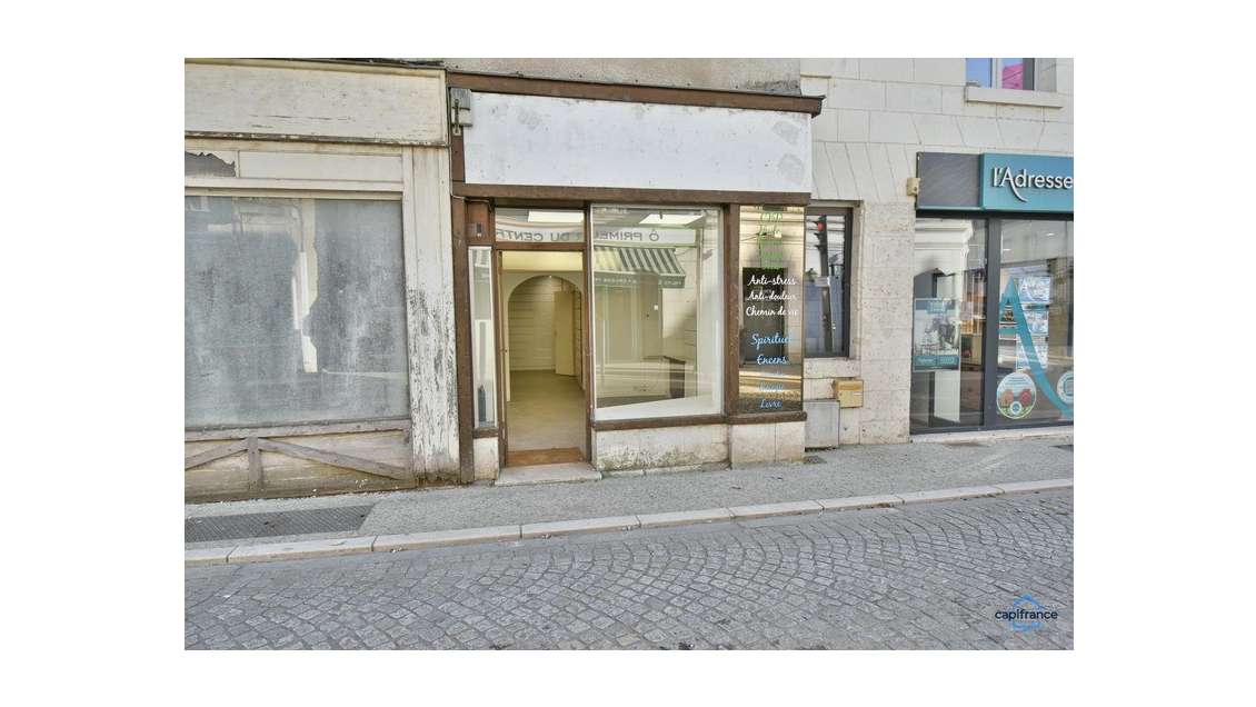 Local/bureau à vendre MONTRICHARD (41)