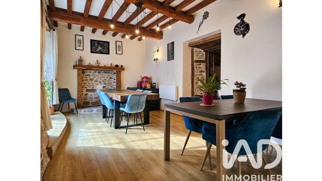 Vente maison 163m² village charme Montrollet
