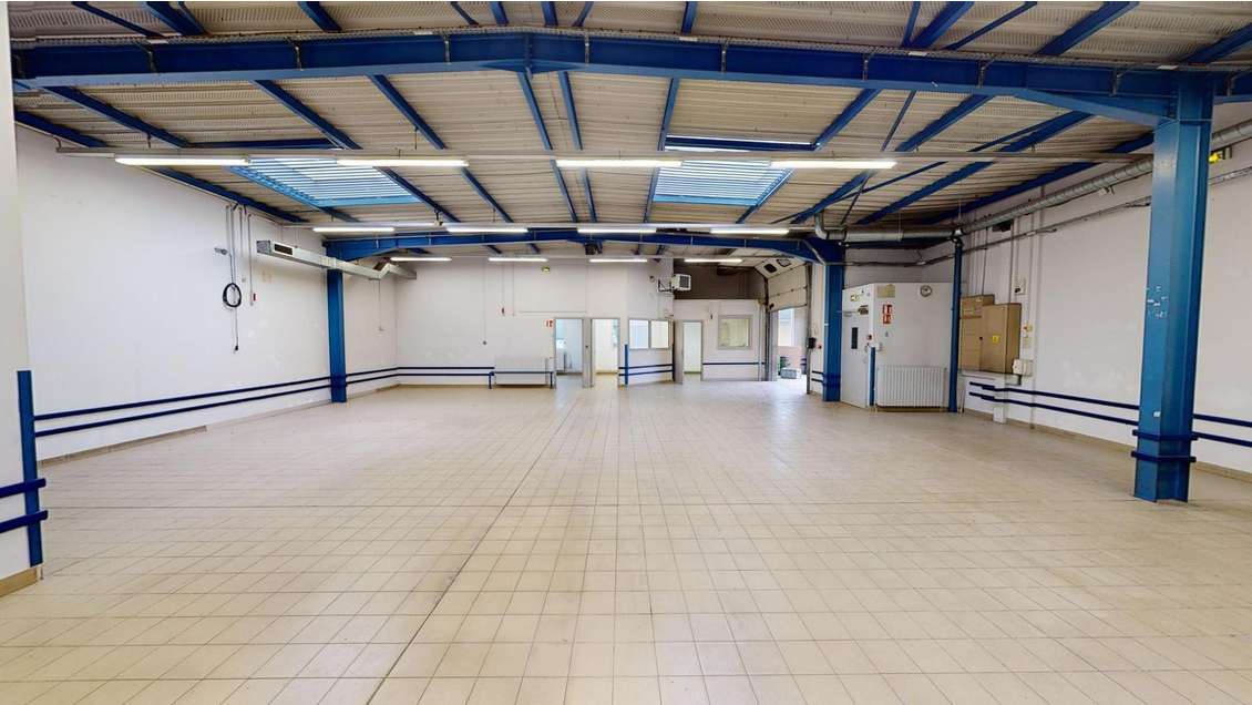 Vente local commercial 290m² Morestel centre ville