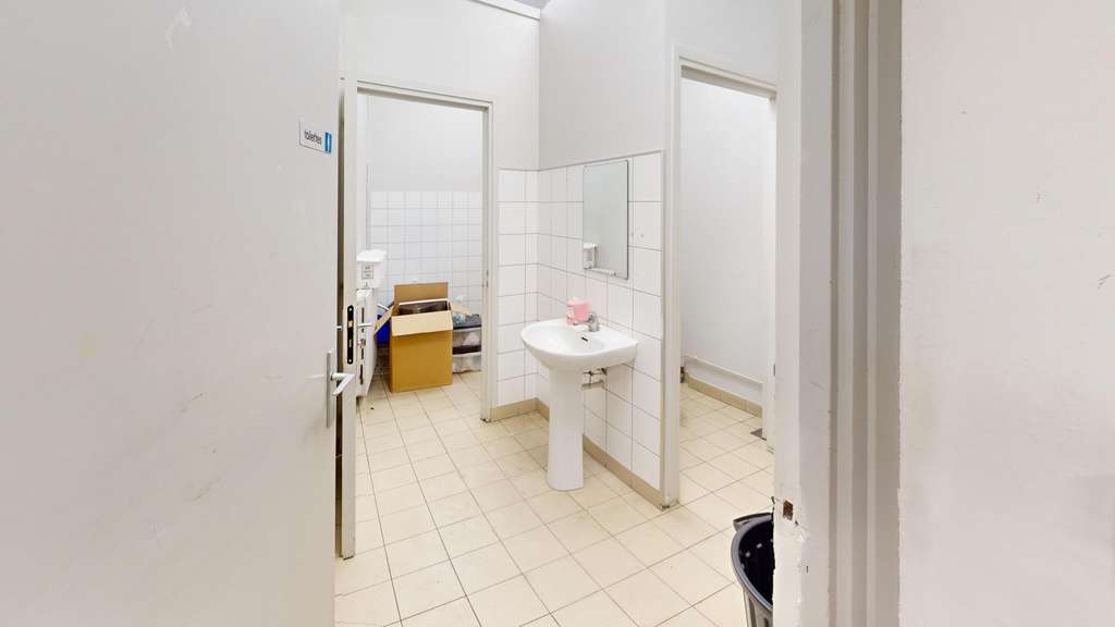Vente local commercial 290m² Morestel centre ville