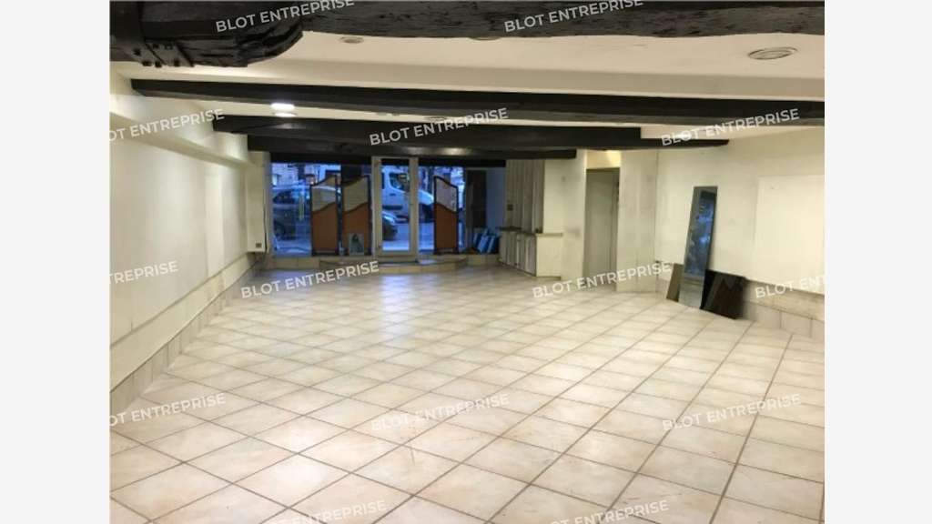 A vendre local commercial de 86m² à Morlaix