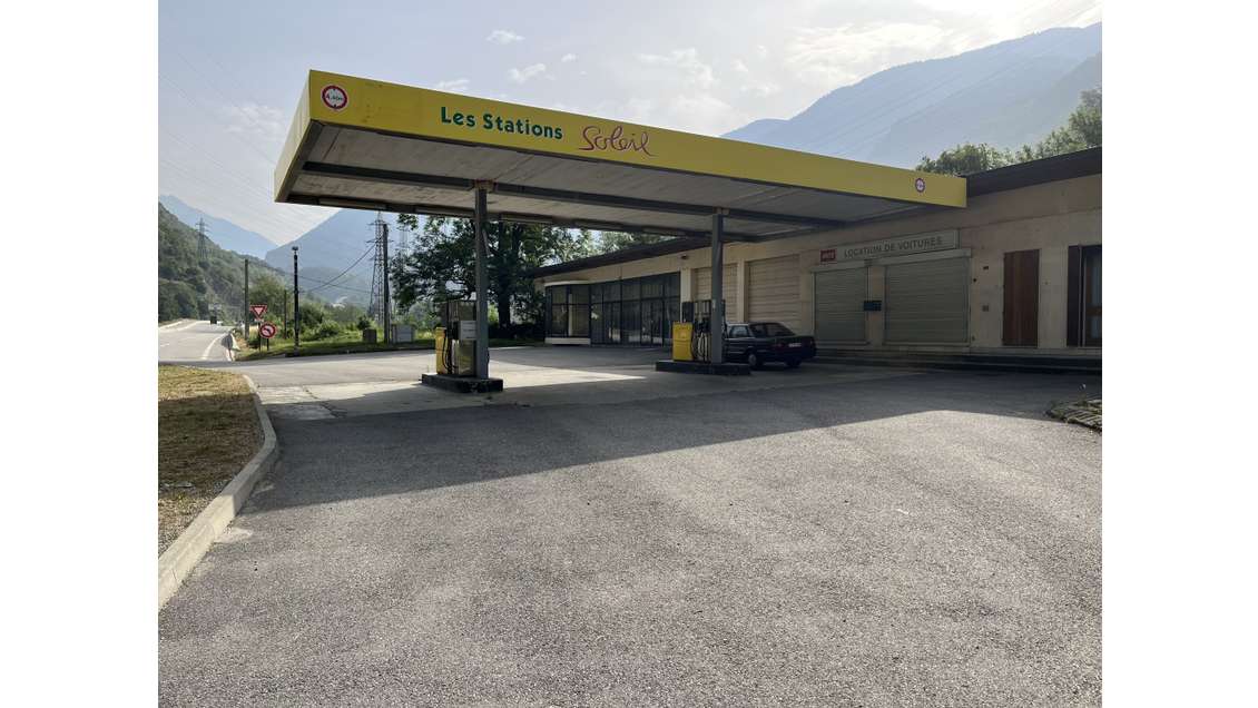 AV ancienne station service Vallée de Tarentaise