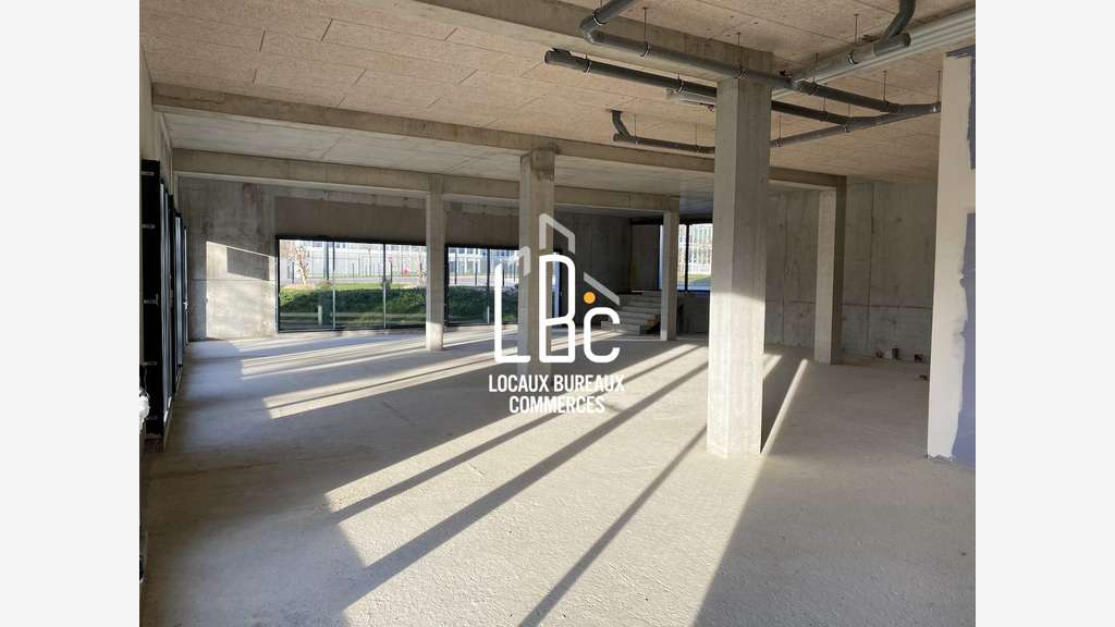 Local commercial 275m² à vendre Nantes Chantrerie