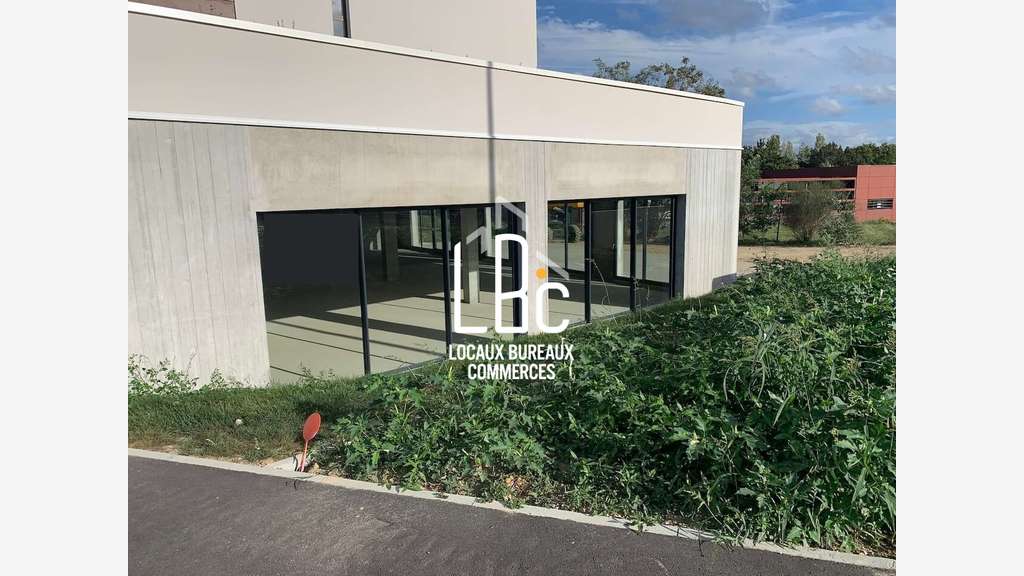 Local commercial 275m² à vendre Nantes Chantrerie