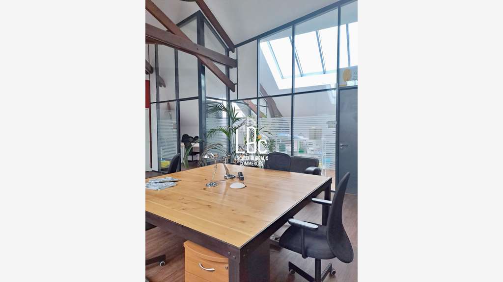 À vendre local commercial de 652m² à Nantes