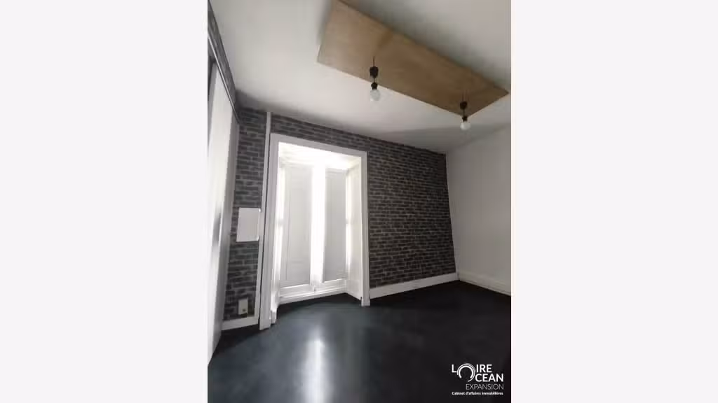 NANTES - LOCAL COMMERCIAL à vendre