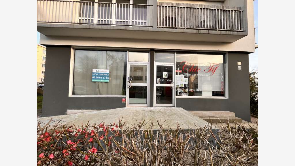 Local commercial A VENDRE