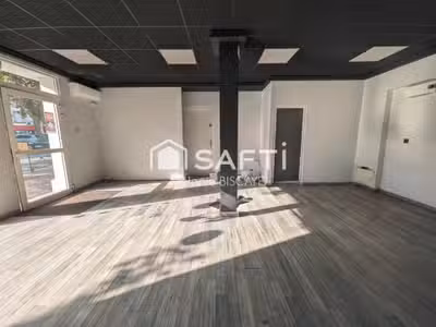Cède local commercial libre 44m² à Narbonne centre