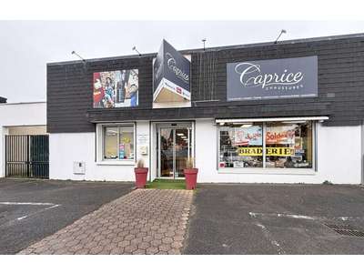 Vente Locaux commerciaux - Boutiques à Nazelles-Négron