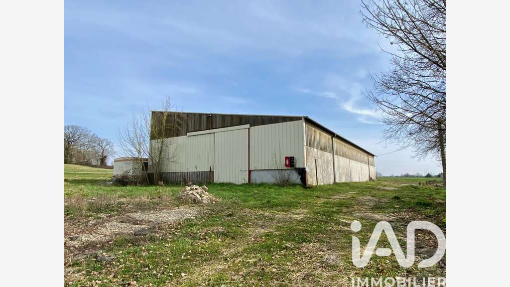 Vente hangar 450m² sur les hauteurs de Nérac