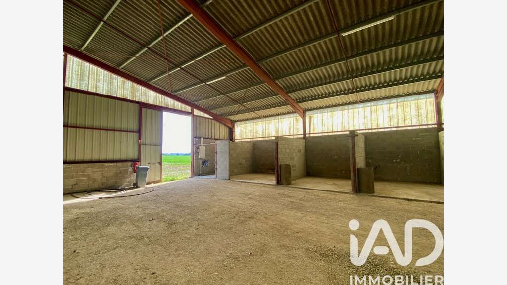 Vente hangar 450m² sur les hauteurs de Nérac
