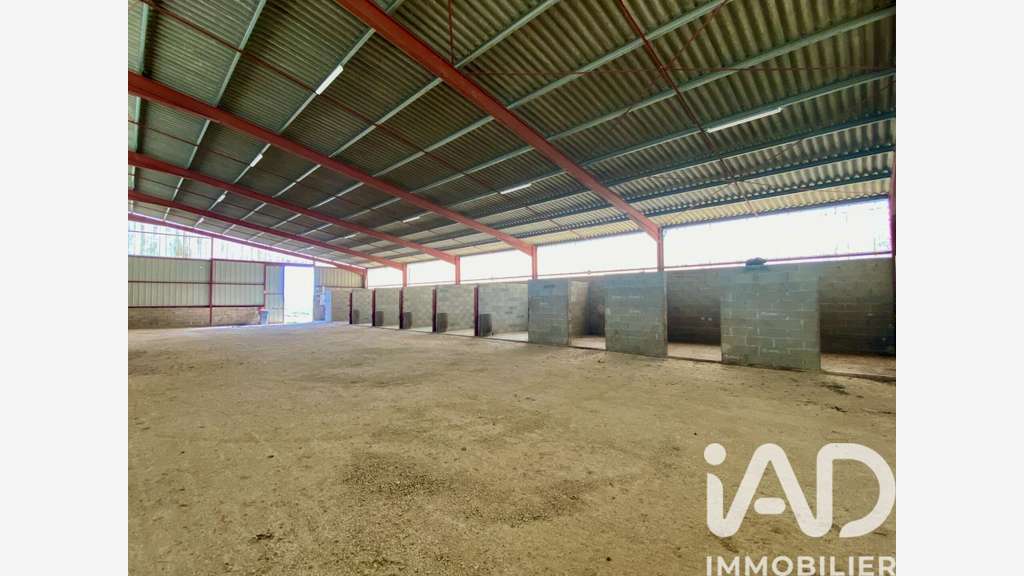 Vente hangar 450m² sur les hauteurs de Nérac