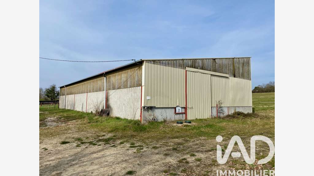 Vente hangar 450m² sur les hauteurs de Nérac