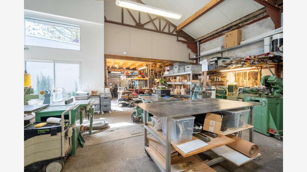 AV atelier et loft de 318m² à Neuilly-Plaisance