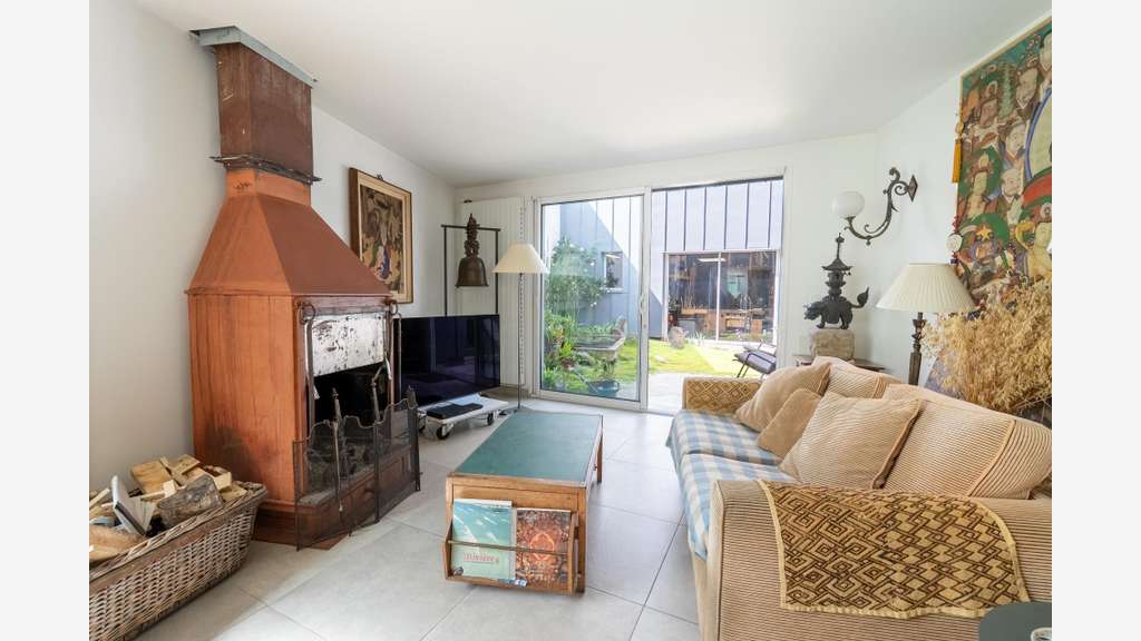 AV atelier et loft de 318m² à Neuilly-Plaisance