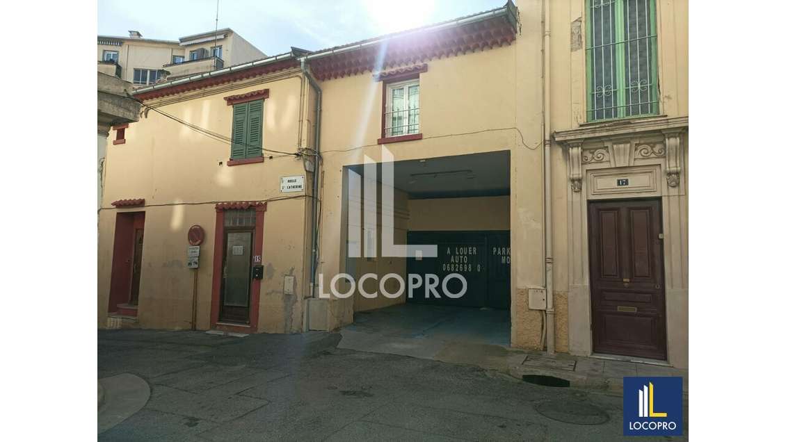 AV local commercial 263m² à Nice Parc Impérial