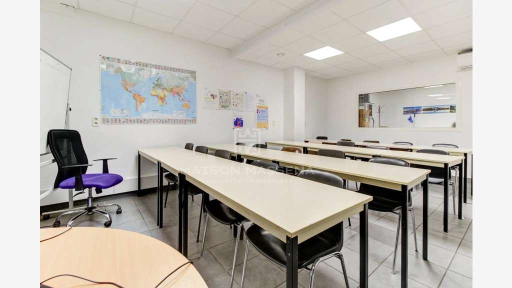 NICE – SECTEUR GAMBETTA – MURS COMMERCIAUX – 159,9