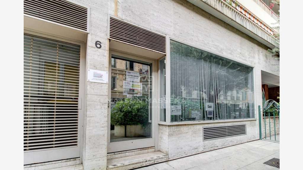 NICE – SECTEUR GAMBETTA – MURS COMMERCIAUX – 159,9