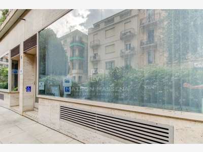 NICE – SECTEUR GAMBETTA – MURS COMMERCIAUX – 159,9