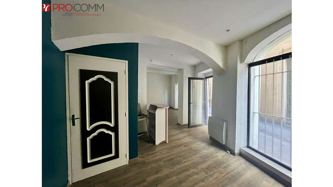 Local commercial 30m² à vendre à Nîmes centre