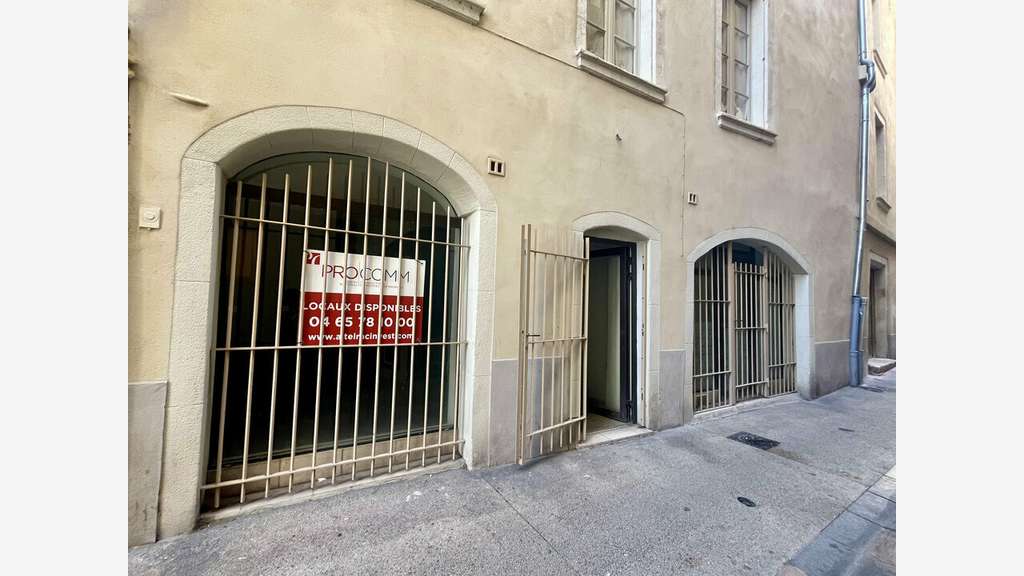 Local commercial 30m² à vendre à Nîmes centre