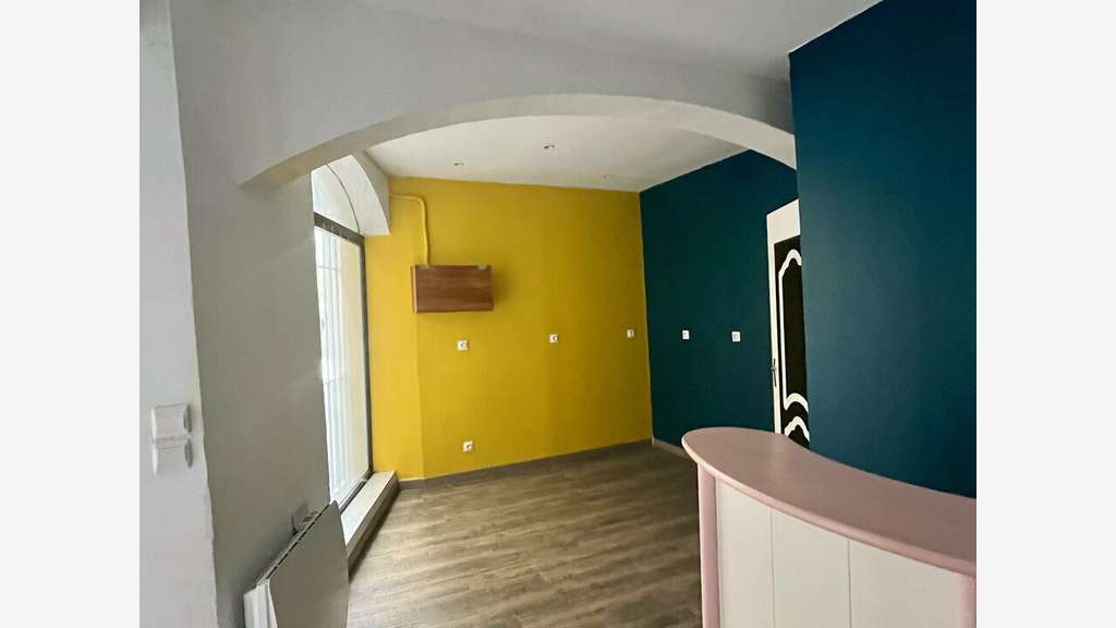 Local commercial 30m² à vendre à Nîmes centre