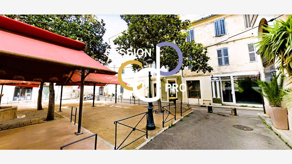 Vente murs commerciaux 96m² avec terrasses à Nîmes
