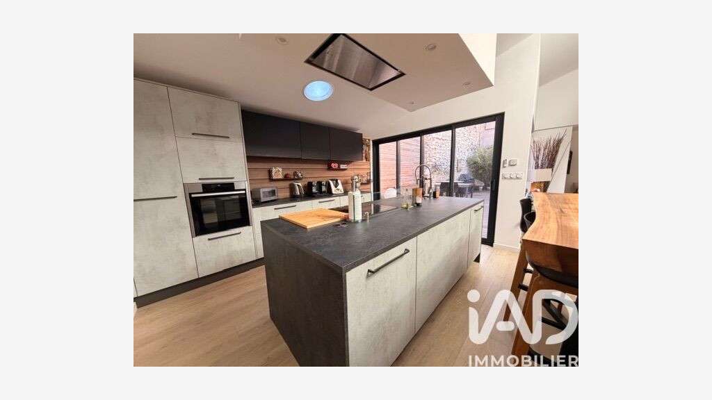 Vente local d’exception 175m² à Nîmes Jean Jaurès