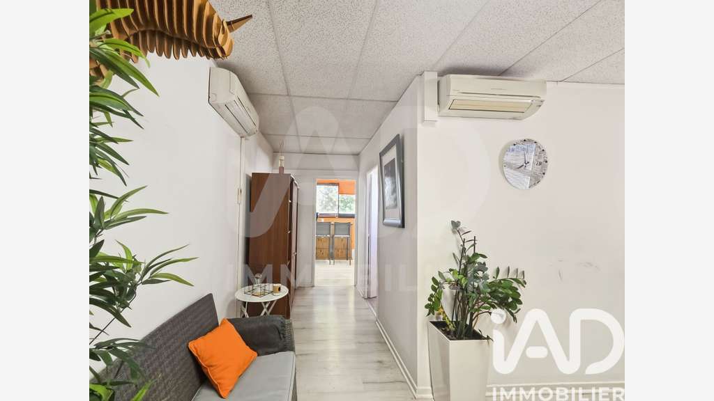 Vente bureaux fonctionnels R+1 Nîmes Ville Active