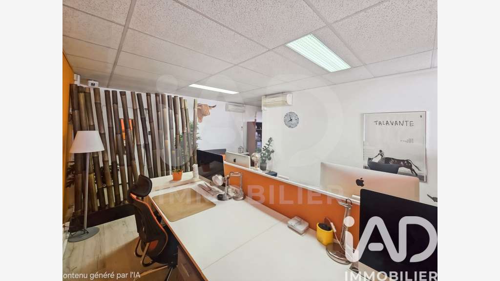 Vente bureaux fonctionnels R+1 Nîmes Ville Active