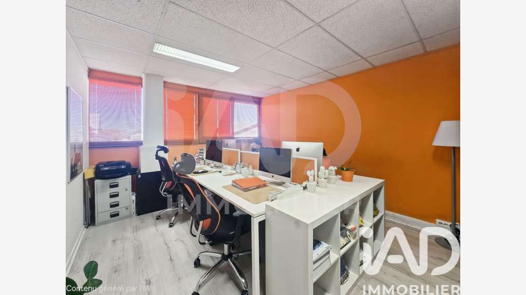 Vente bureaux fonctionnels R+1 Nîmes Ville Active