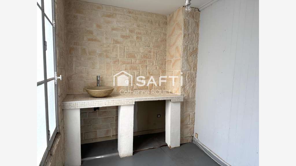 AV local 115m² et appartement centre-ville Niort