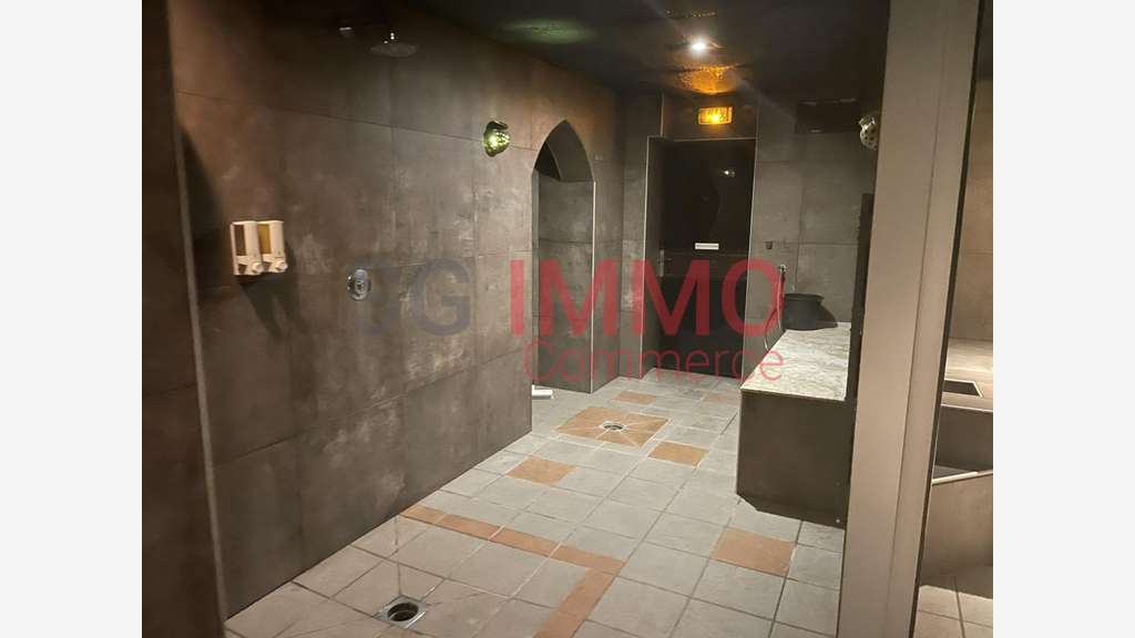 Vente local commercial de 390m² à Niort