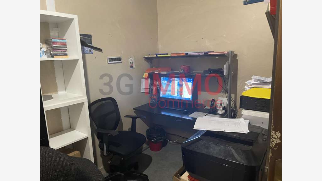 Vente local commercial de 390m² à Niort