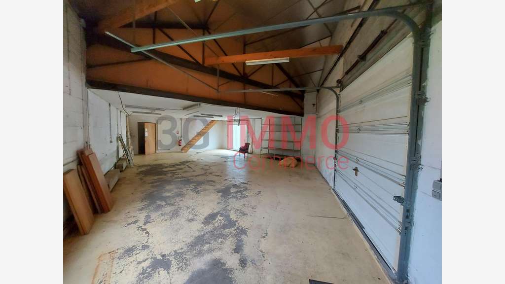 Vente local commercial 261m² à Niort