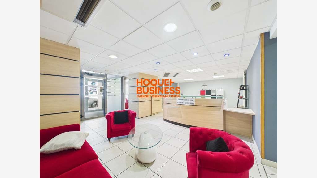 AV local commercial 181m² Notre-Dame-de-Bondeville