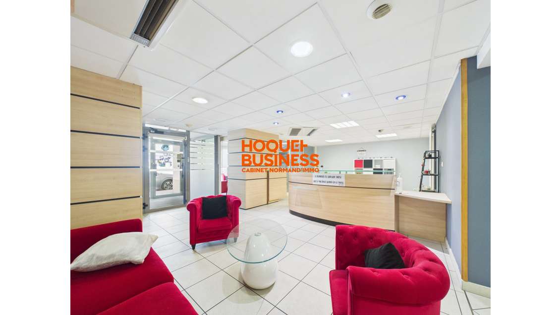 AV local commercial 181m² Notre-Dame-de-Bondeville