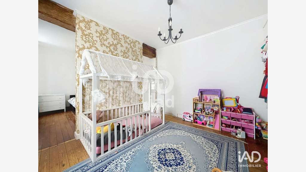AV immeuble mixte 225m² Nouans-les-Fontaines