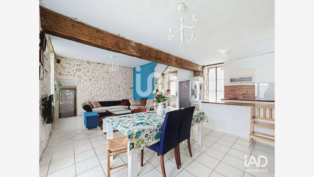 AV immeuble mixte 225m² Nouans-les-Fontaines