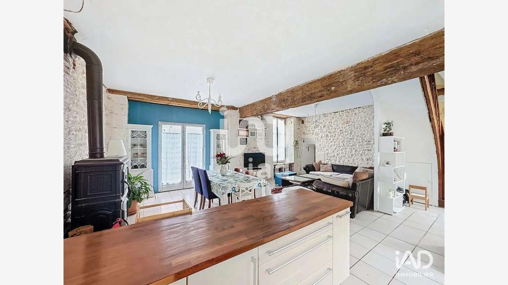 AV immeuble mixte 225m² Nouans-les-Fontaines